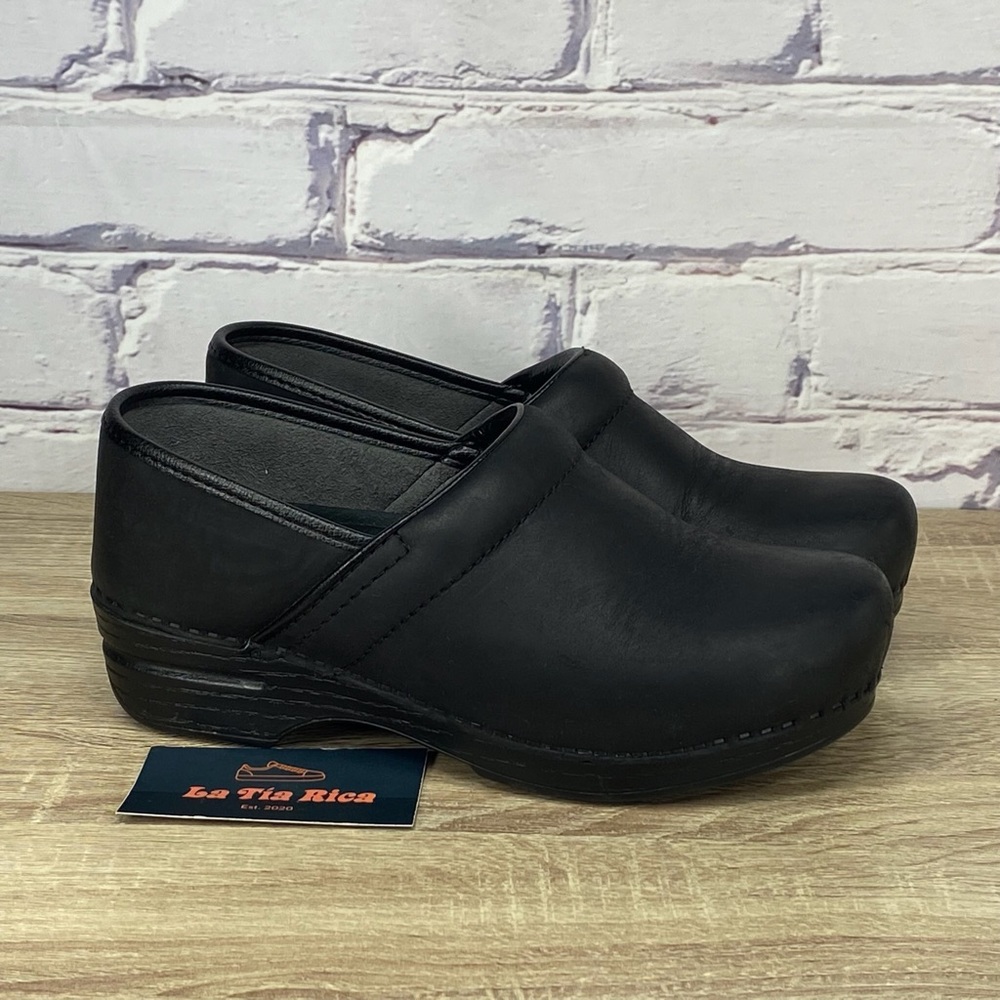 Dansko XP Black Leather Slip On Clogs 38